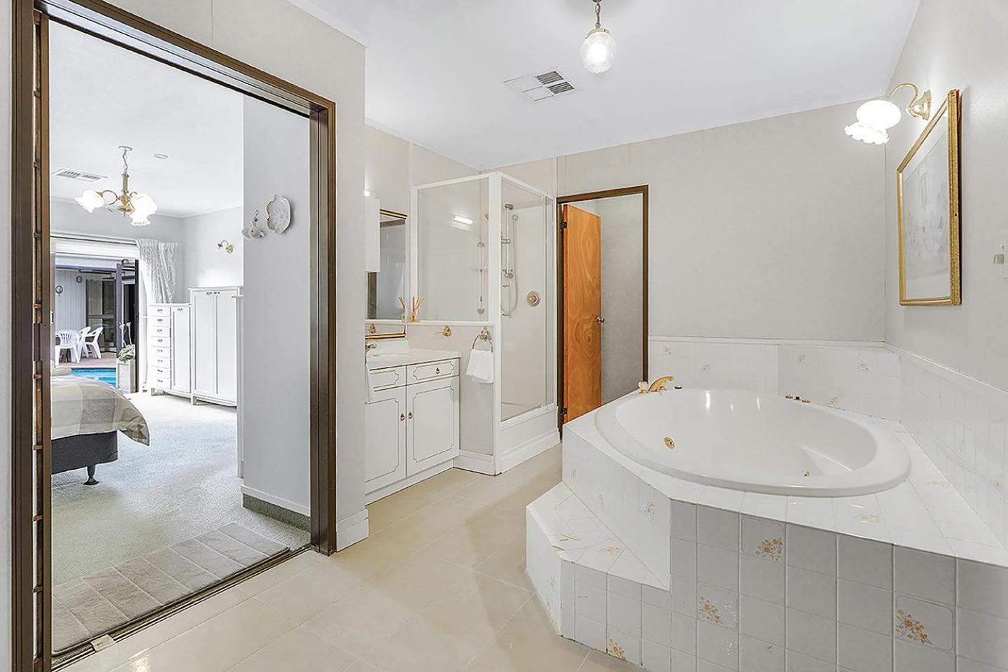Wow, Spacious Home With A Pool Hamilton Dış mekan fotoğraf